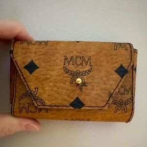 MCM case